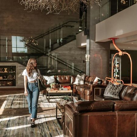 The Josie Hotel, Autograph Collection Россленд Экстерьер фото